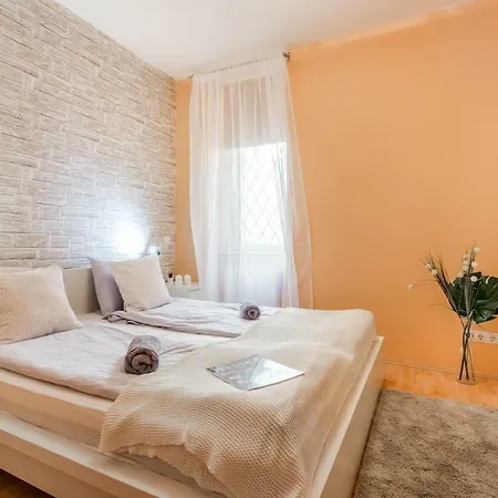 Central Premier * Budapest