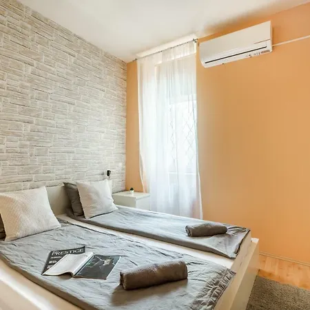 Central Premier * Budapest